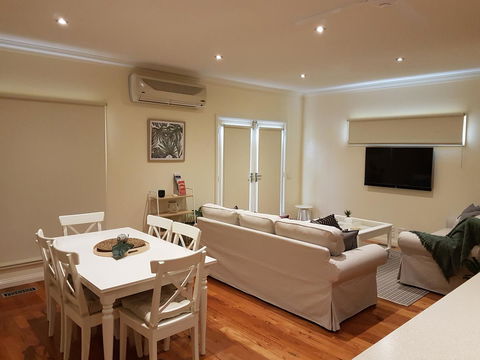 Healesville House - Fig Tree House - Accommodation Bookings 8