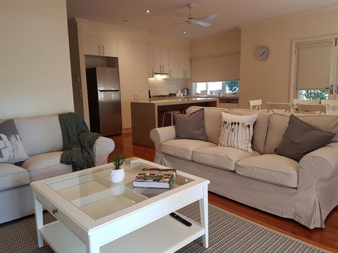 Healesville House - Fig Tree House - Accommodation Bookings 7
