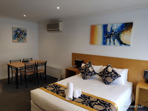 Coachman Motel And Holiday Units - Accommodation Bookings 1