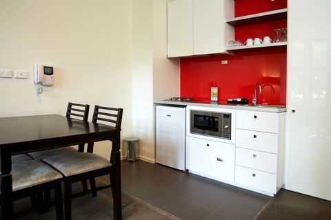 City Edge On Elizabeth Apartment Hotel - Accommodation Bookings 10