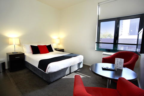 City Edge On Elizabeth Apartment Hotel - Accommodation Bookings 2