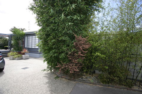 Azen Haven - Accommodation Bookings 24