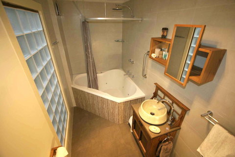 Azen Haven - Accommodation Bookings 20