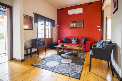 Azen Haven - Accommodation Bookings 4