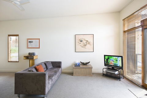Lornebeach Apartments - Accommodation Bookings 41