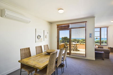 Lornebeach Apartments - Accommodation Bookings 28