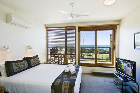 Lornebeach Apartments - Accommodation Bookings 36