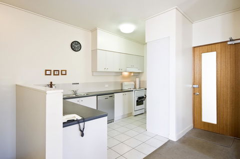Lornebeach Apartments - Accommodation Bookings 29