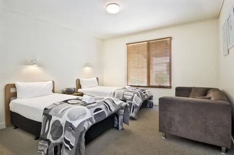 Lornebeach Apartments - Accommodation Bookings 31