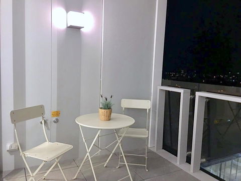 Fawkner Apartment Bay-view 4 - Accommodation Bookings 6