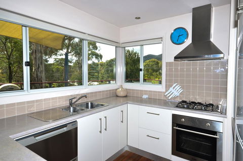Blue Ridge Retreat - Accommodation Bookings 8