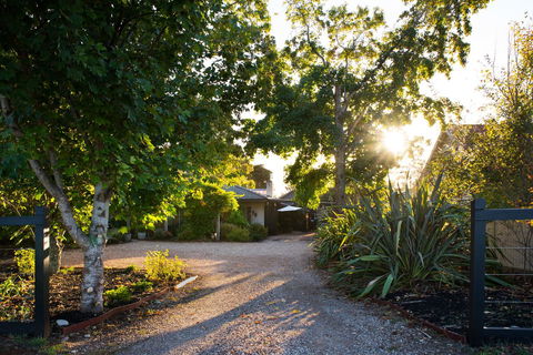 East Street Daylesford - Accommodation Bookings 7