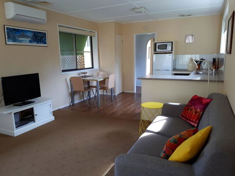 On The Banks - Accommodation Bookings 14