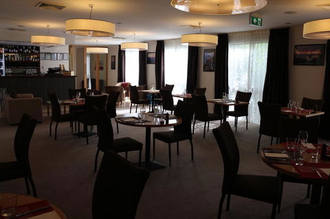 Bairnsdale International - Accommodation Bookings 16