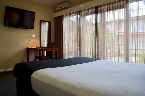 Quality Hotel Melbourne Airport - Accommodation Bookings 7