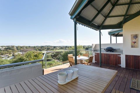 7 & 8 Monte Vista Sorrento - Accommodation Bookings 6