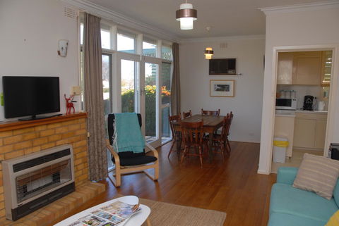 Green Grove - Accommodation Bookings 10