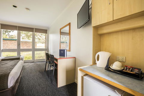 Burvale Hotel - Accommodation Bookings 34