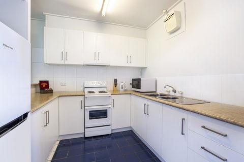 Burvale Hotel - Accommodation Bookings 32