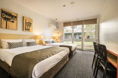 Burvale Hotel - Accommodation Bookings 6