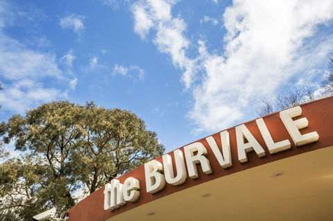 Burvale Hotel - Accommodation Bookings 11