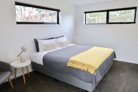 By Moonlight - Accommodation Bookings 3