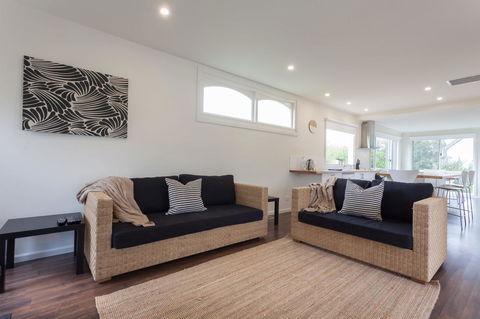 Sundowner - Accommodation Bookings 4