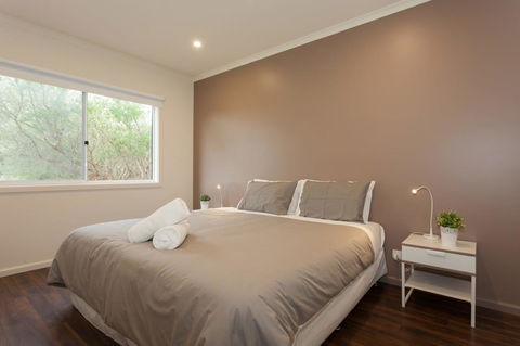 Sundowner - Accommodation Bookings 11