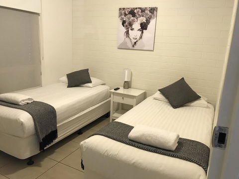 Mildura Holiday Villas - Accommodation Bookings 12