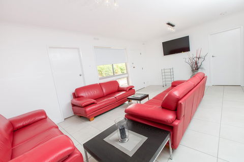Mildura Holiday Villas - Accommodation Bookings 15