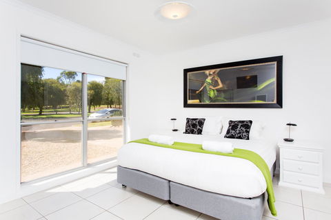 Mildura Holiday Villas - Accommodation Bookings 16