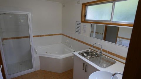 Adina Lodge Holiday Apartments - Accommodation Bookings 26