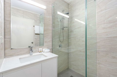 Knox International Hotel And Apartments - Accommodation Bookings 4