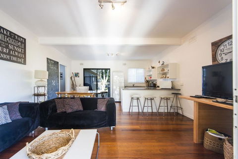 The Beach Shack On Spenser - Accommodation Bookings 2
