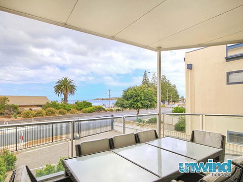 The Block Views Apartments Victor Harbor - Accommodation Bookings 3