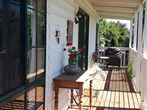 The Bohemian Art Studio - Accommodation Bookings 1