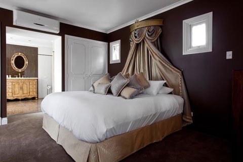 The Castle On Tamborine - Accommodation Bookings 1