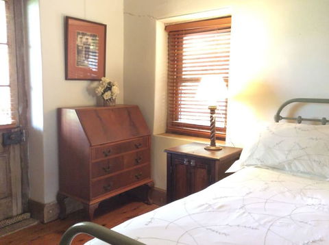 The Coach House On River And Park - Accommodation Bookings 3