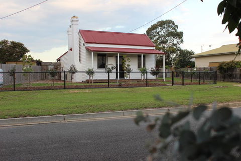 The Cottage - Accommodation Bookings 0