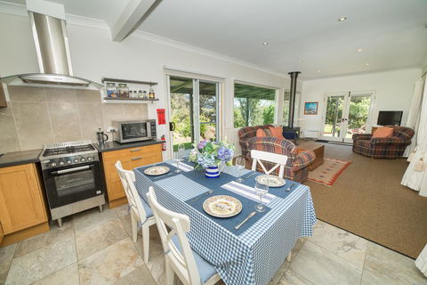 The Cottage At The Bryn At Tilba - Accommodation Bookings 1