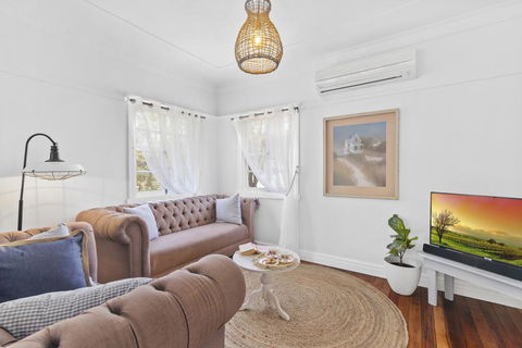 The Cottage On Lamington - Accommodation Bookings 3