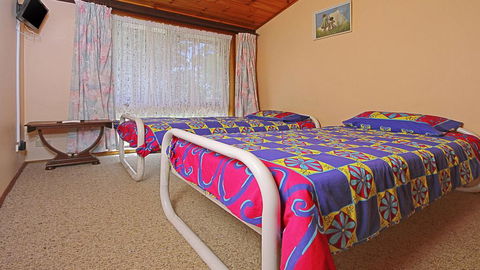The Court 4 - Lazy Dayz - Accommodation Bookings 1