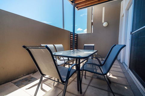 The Cove @ New Port-Pool - Spa - Sauna - Gym & More - Accommodation Bookings 3