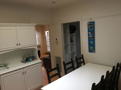 The Cute Beach House - Accommodation Bookings 3
