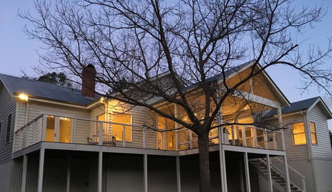 The Dacha - Accommodation Bookings 2