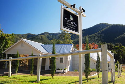 The Dacha - Accommodation Bookings 0