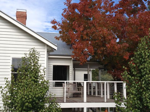 The Dacha - Accommodation Bookings 1