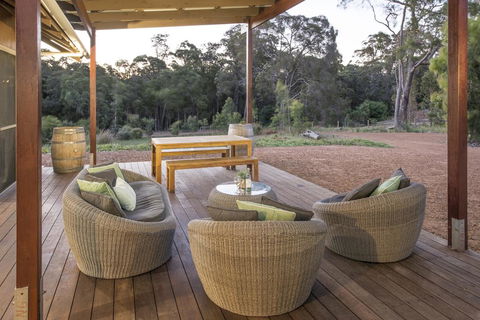 The Deck - Accommodation Bookings 1
