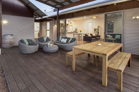 The Deck - Accommodation Bookings 2