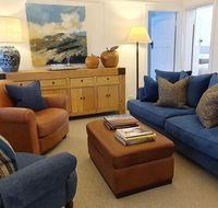 The Dewhurst - Sophisticated Entire CBD Apartment - Accommodation Bookings
